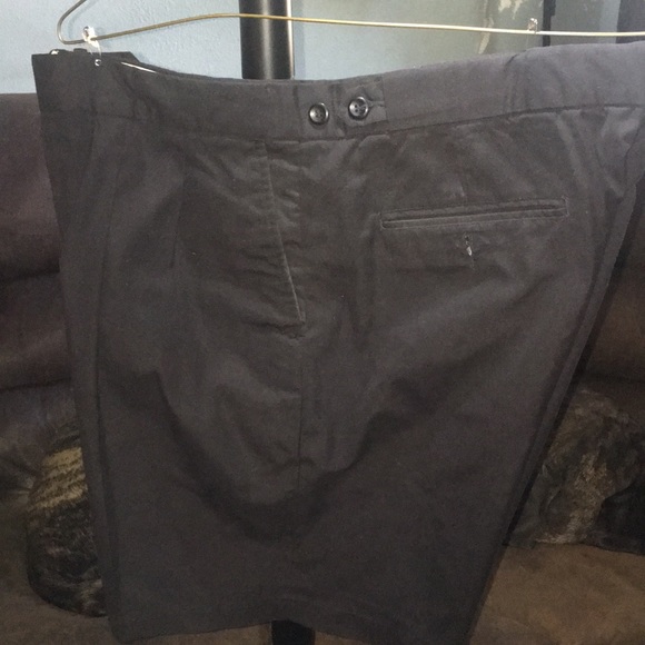 Men’s shorts - Picture 2 of 2